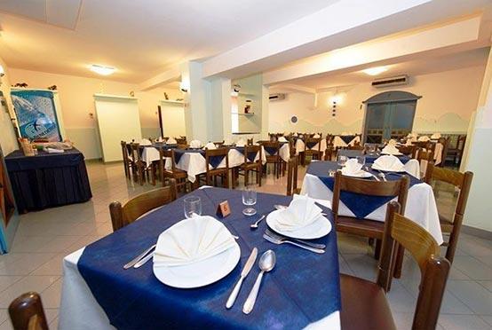 Hotel Cecchini Marebello エクステリア 写真